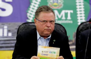 Blairo Maggi teve que voltar atrás em anúncio sobre glifosato