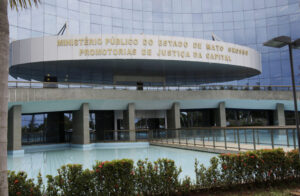 Promotor acatou indiciamento e denunciou o filho do deputado por feminicídio.