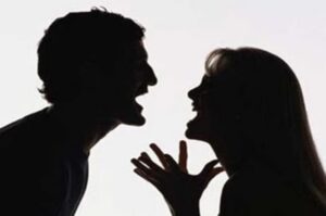 Briga de casal, violência, mulher