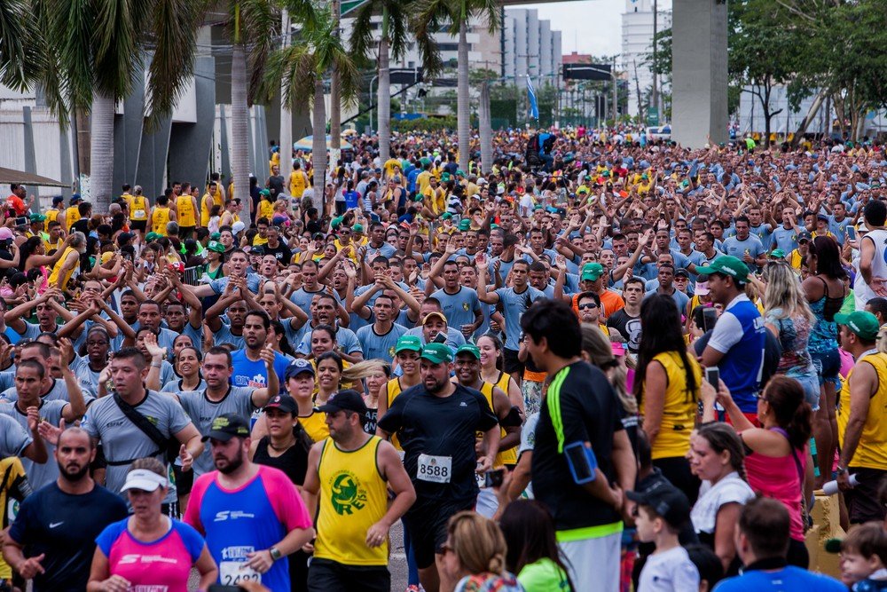Atletas no percurso da Corrida de Reis na edição do ano passado
