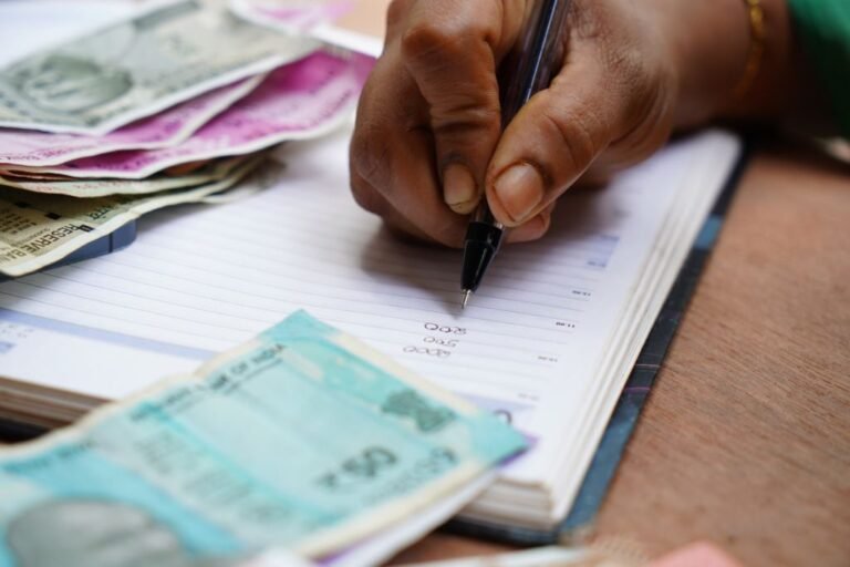 devedores, dívidas, inadimplência, endividamento