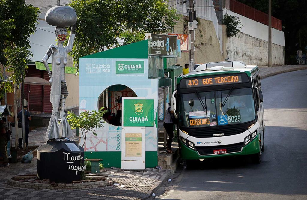 linhas de ônibus / Carnaval
