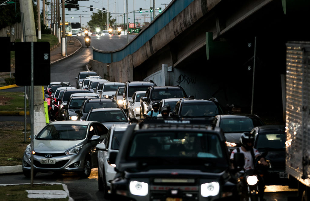 Já pensou em trocar de emprego por causa do tempo gasto no trânsito?