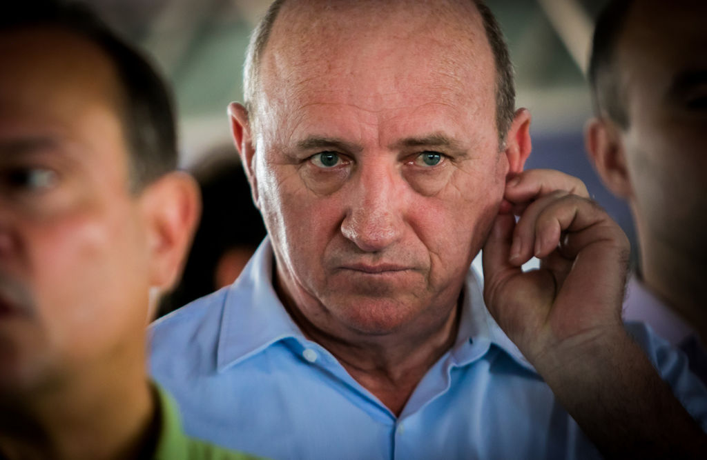 Neri Geller - leilão