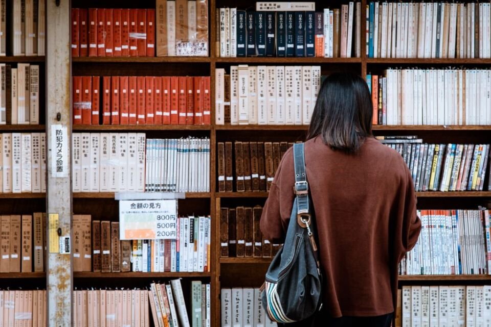 Curso superior com melhores salários ainda não é o mais buscado por estudantes brasileiros