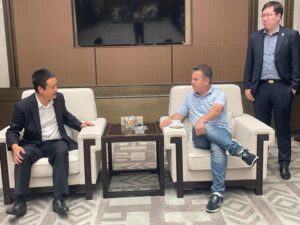 Governador Mauro Mendes na China