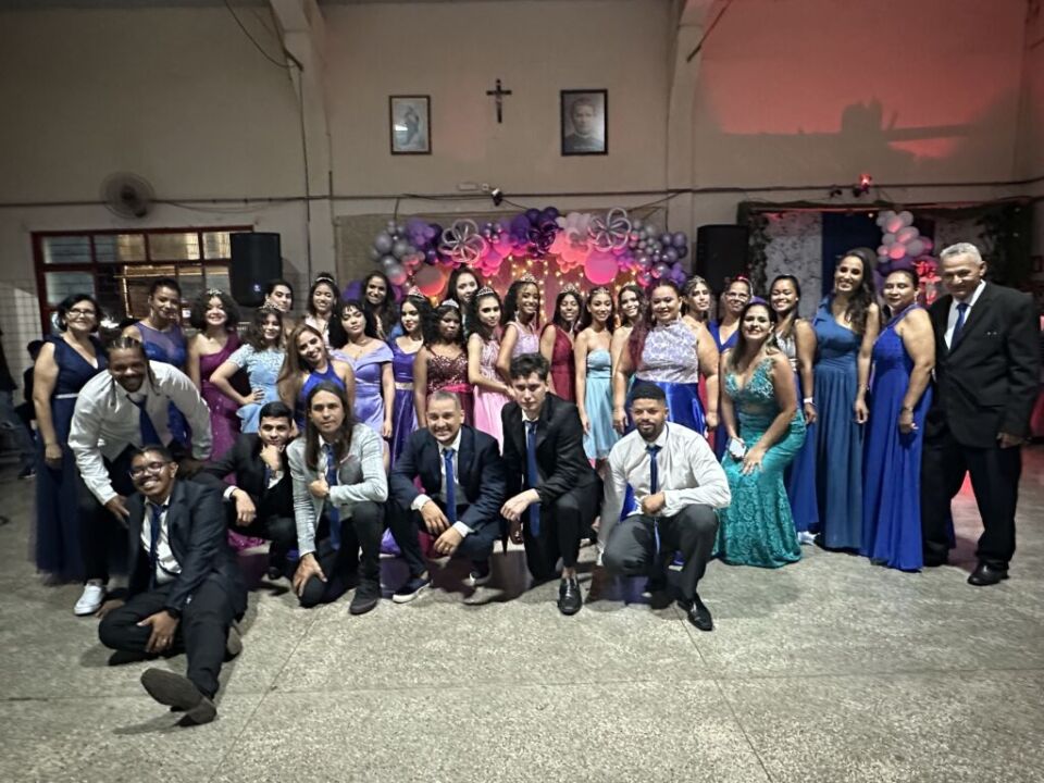 Baile de debutantes Associação São Domingos Sávio