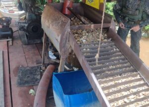 extração ilegal de minério