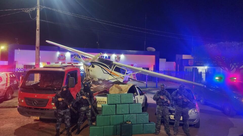 Boliviano preso - aeronave apreendida