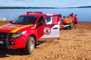 Bombeiros buscas no Manso