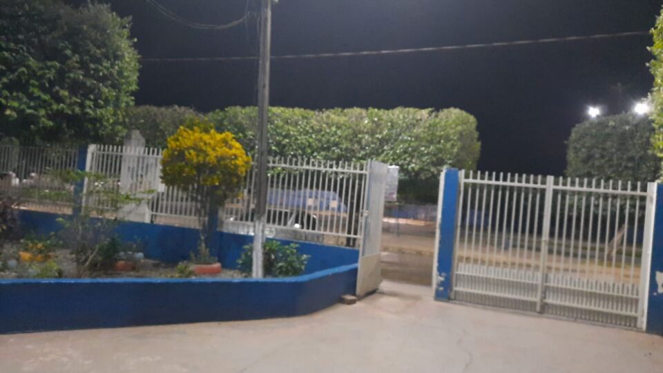 Estudante adolescente morre ao usar drogas na escola