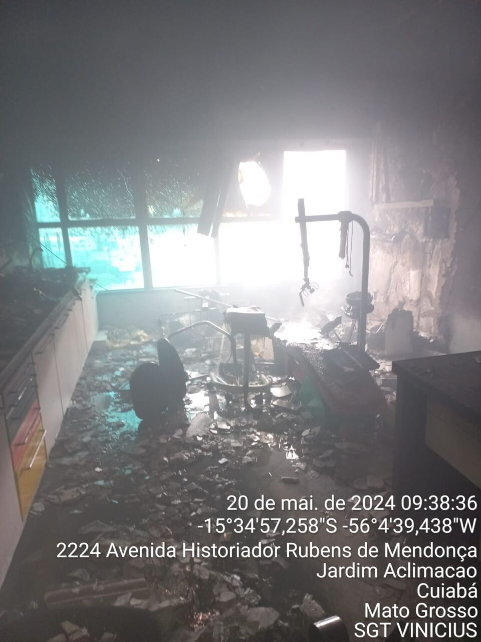 Incêndio no consultório odontológico na Av do CPA