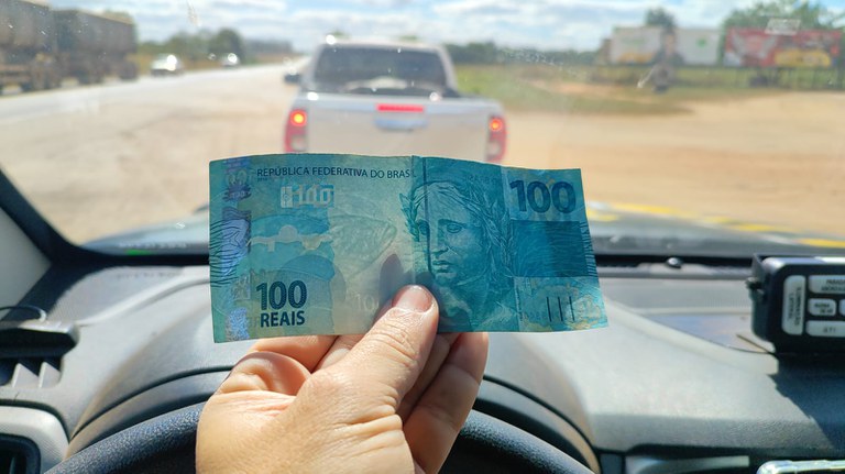 Idoso Nota de R$ 100