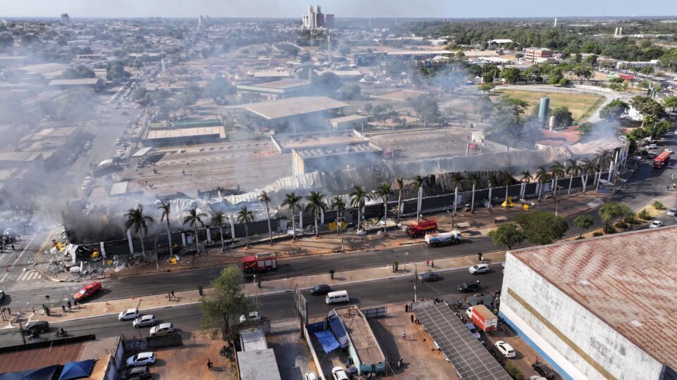 Incêndio Shopping Popular