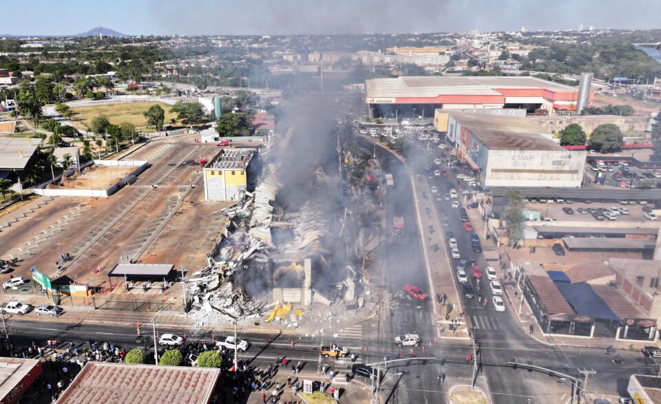 Incêndio Shopping Popular