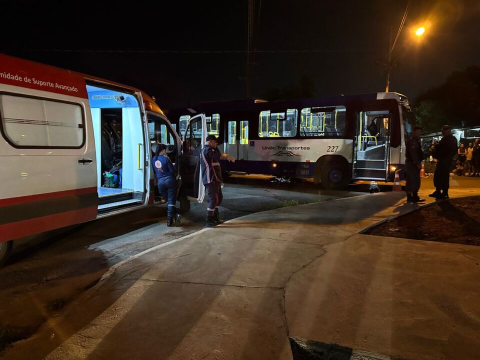 Acidente VG moto e ônibus (4)