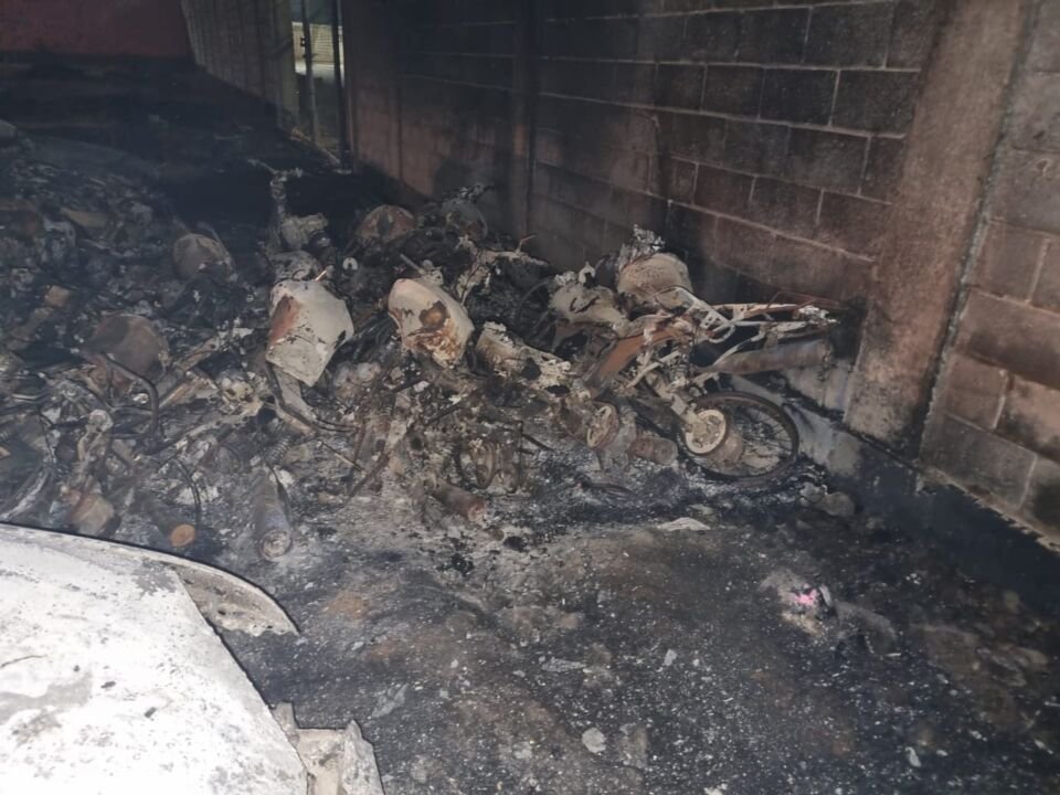 incêndio em delegacia