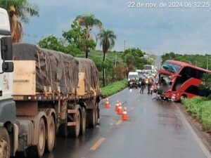 Acidente com ônibus Estrada da Guia